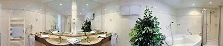 Otel Carat 4*